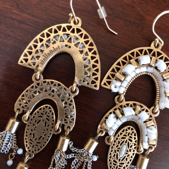 Stella & Dot earrings! Worn once. In perfect condition! - Picture 2 of 2